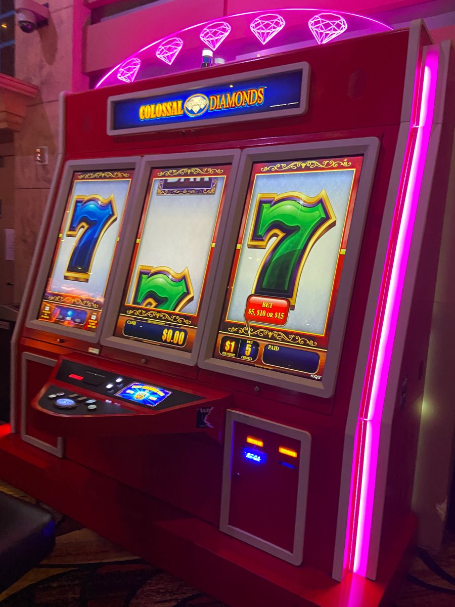 Ozwin Casino کیسینو میں سلاٹ کھیلنا شروع کریں۔